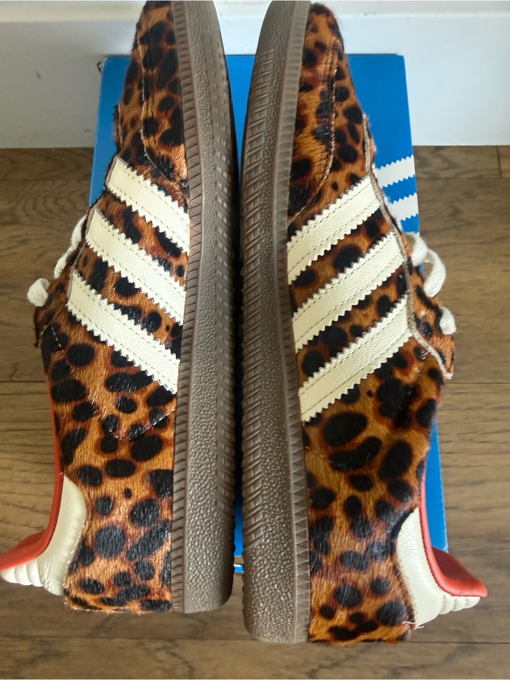 adidas Women's Samba OG Cheetah Pack Preloved Red Sneakers 7.5/39 - Picture 7 of 12